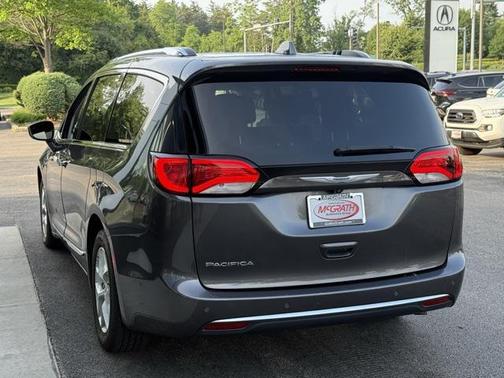 2018 Chrysler Pacifica Touring-L