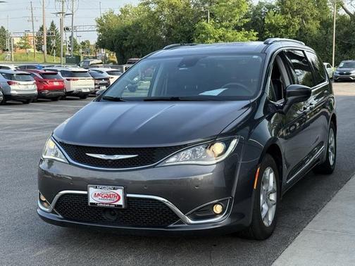 2018 Chrysler Pacifica Touring-L