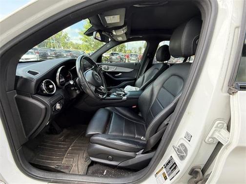 2017 Mercedes-Benz GLC 300 4MATIC