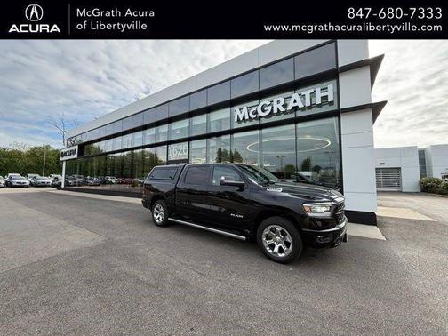 Diamond Black Crystal Pearlcoat 2022 RAM 1500 Big Horn/Lone Star