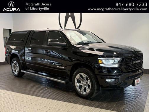 Diamond Black Crystal Pearlcoat 2022 RAM 1500 Big Horn/Lone Star