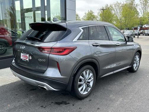 2022 INFINITI QX50 LUXE AWD