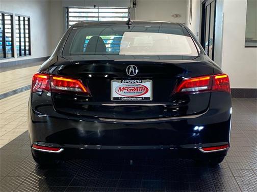 2017 Acura TLX w/Technology Package