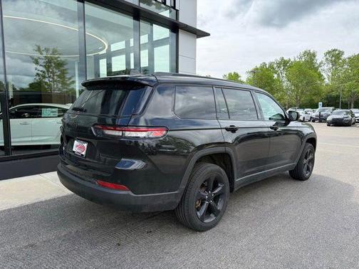 Diamond Black Crystal Pearlcoat 2024 Jeep Grand Cherokee L Altitude