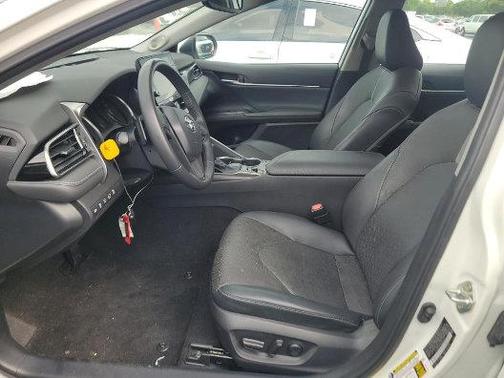 Wind Chill Pearl 2022 Toyota Camry XSE