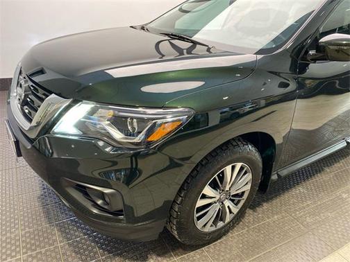 2020 Nissan Pathfinder SV 2WD