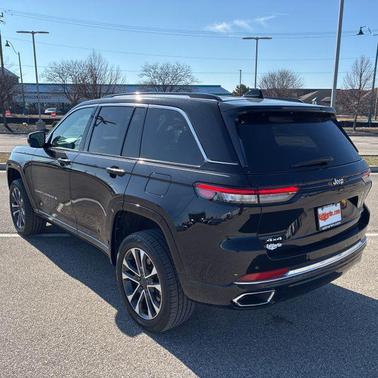 2022 Jeep Grand Cherokee Overland