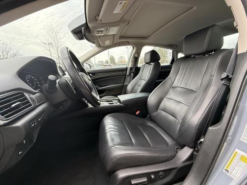 2022 Honda Accord Touring 2.0T