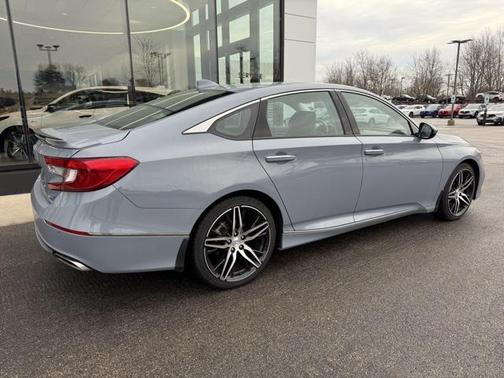 2022 Honda Accord Touring 2.0T