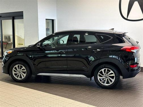 2017 Hyundai TUCSON SE Plus