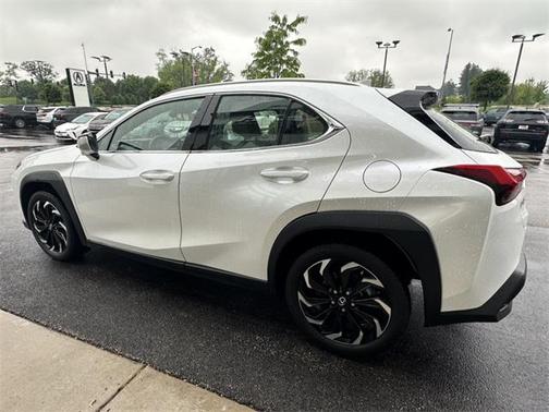 2022 Lexus UX 200 Base