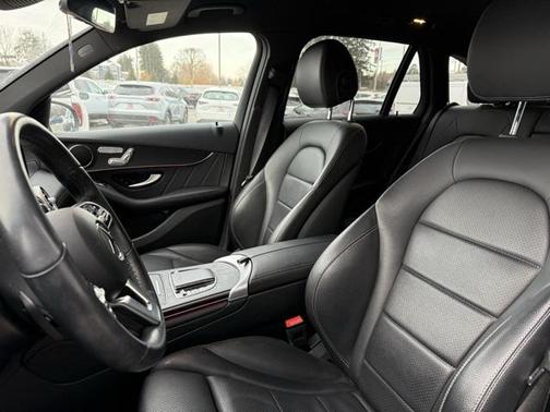 2022 Mercedes-Benz GLC 300 4MATIC