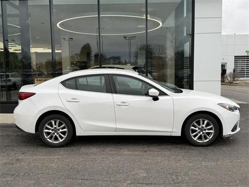 2016 Mazda Mazda3 i Sport