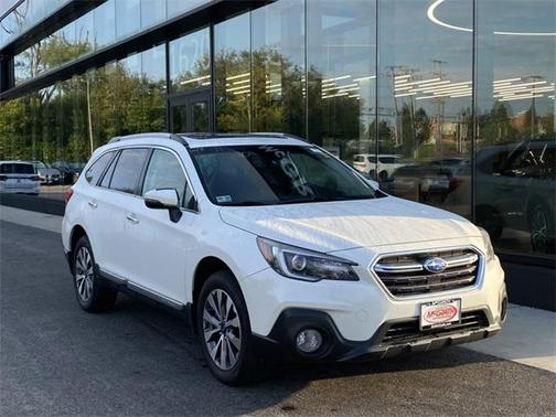 2019 Subaru Outback 2.5i Touring