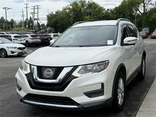 2017 Nissan Rogue SV