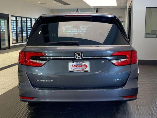 Modern Steel Metallic 2023 Honda Odyssey Elite