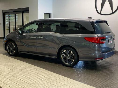 Modern Steel Metallic 2023 Honda Odyssey Elite