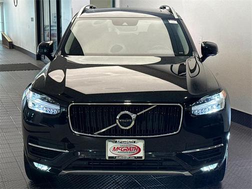 2018 Volvo XC90 T5 Momentum