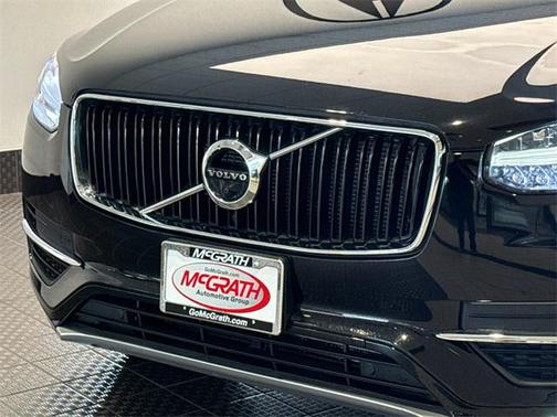 2018 Volvo XC90 T5 Momentum