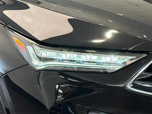 2025 Acura RDX Advance Package