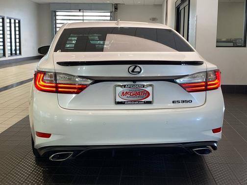 Eminent White Pearl 2016 Lexus ES 350 Base