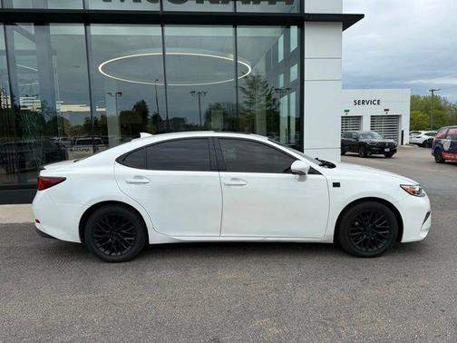 Eminent White Pearl 2016 Lexus ES 350 Base