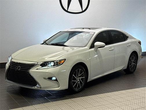 Eminent White Pearl 2016 Lexus ES 350 Base