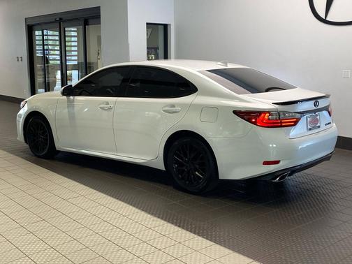Eminent White Pearl 2016 Lexus ES 350 Base