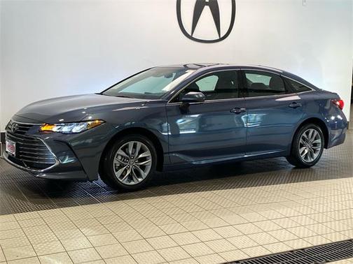 2019 Toyota Avalon XLE