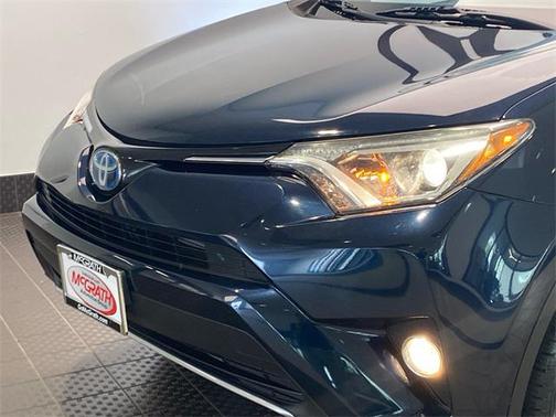 2017 Toyota RAV4 Hybrid XLE