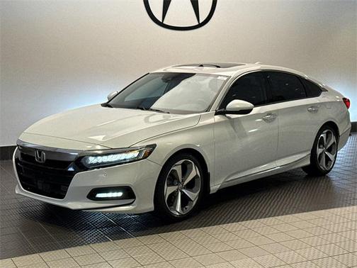 2019 Honda Accord Touring 2.0T