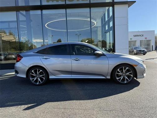 2019 Honda Civic Touring