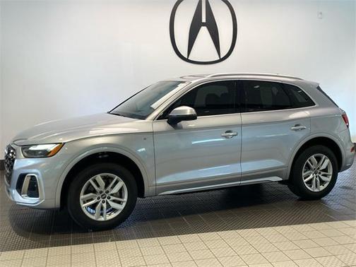 2023 Audi Q5 45 S line Premium