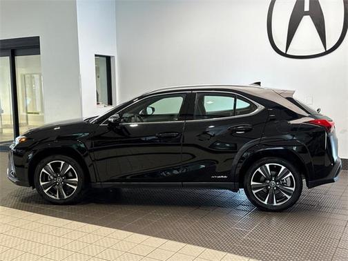 2022 Lexus UX 250h Base