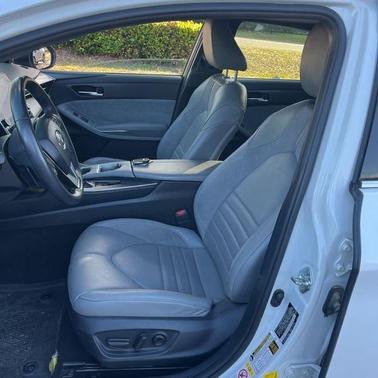 2019 Toyota Avalon XSE