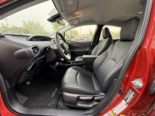 2017 Toyota Prius Three Touring