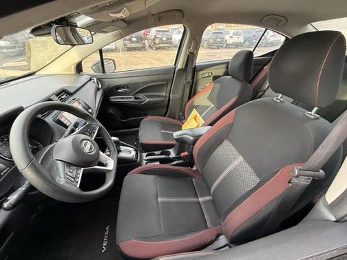 2024 Nissan Versa 1.6 S
