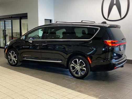 2021 Chrysler Pacifica L