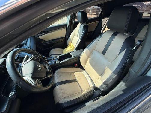 2019 Honda Civic EX-L w/Navi