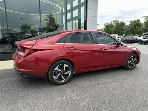 2022 Hyundai ELANTRA Limited