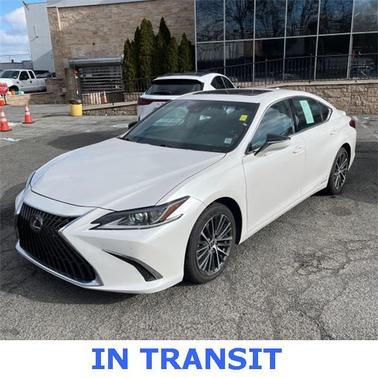 2022 Lexus ES 300h Base