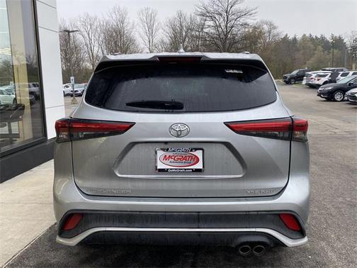 2022 Toyota Highlander XSE