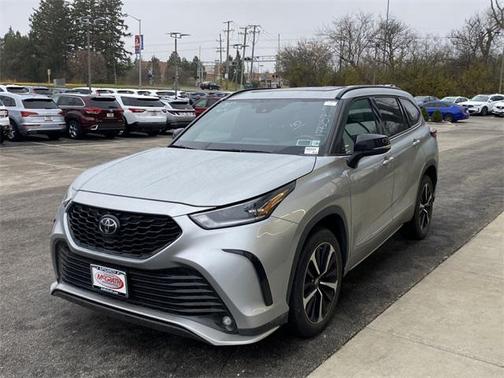 2022 Toyota Highlander XSE