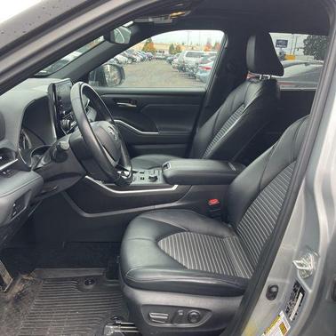 2022 Toyota Highlander XSE