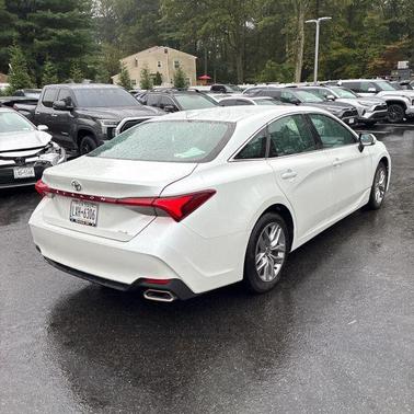 2022 Toyota Avalon XLE