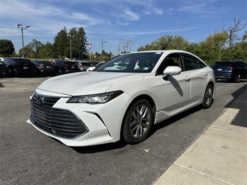 2022 Toyota Avalon XLE