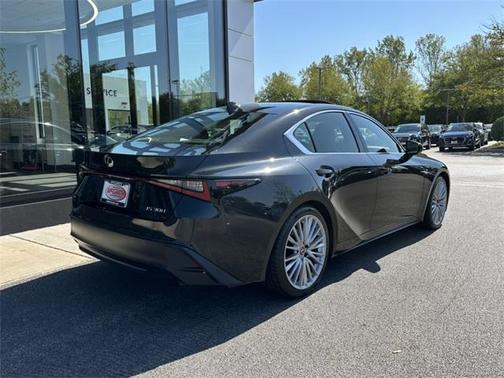 2022 Lexus IS 300 Base