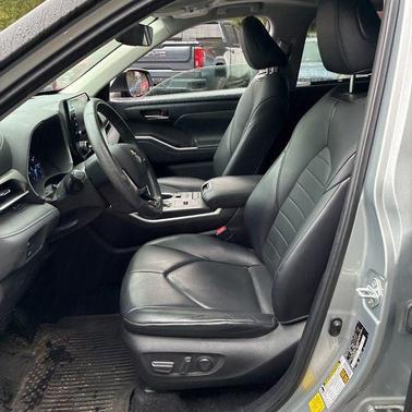 2021 Toyota Highlander Hybrid XLE