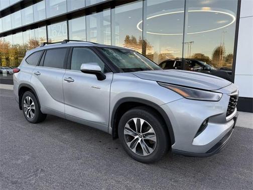 2021 Toyota Highlander Hybrid XLE