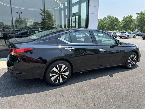 2022 Nissan Altima 2.5 SL